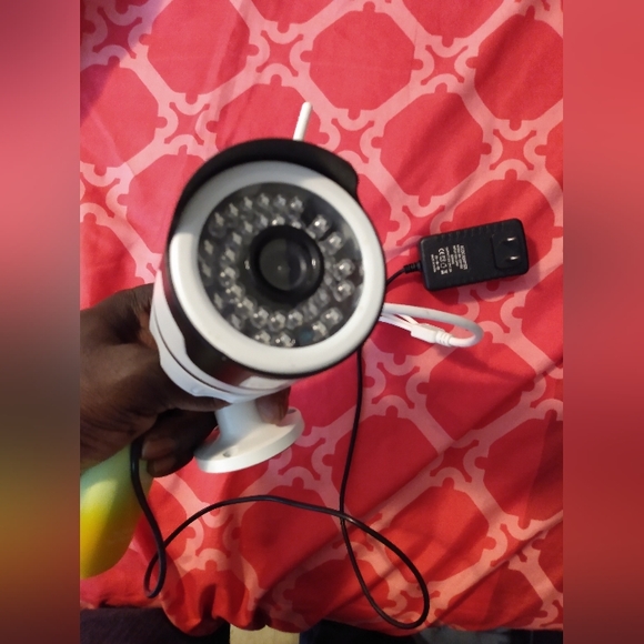 Surveillance Cam - Picture 2 of 4